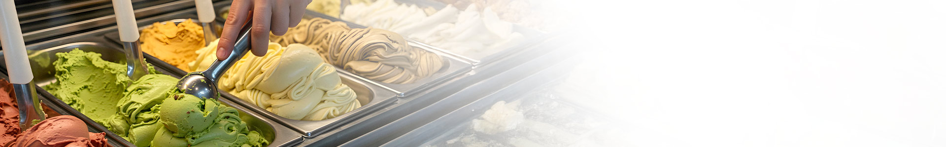 Eistheken und Eisvitrinen f�r Gastronomie jetzt kaufen