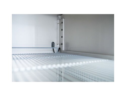 vaiotec EASYLINE 800 Pizzatisch mit 3 Türen, graue Granitarbeitsfläche, Umluftkühlung, BTH 2020 x 800 x 1000 mm
