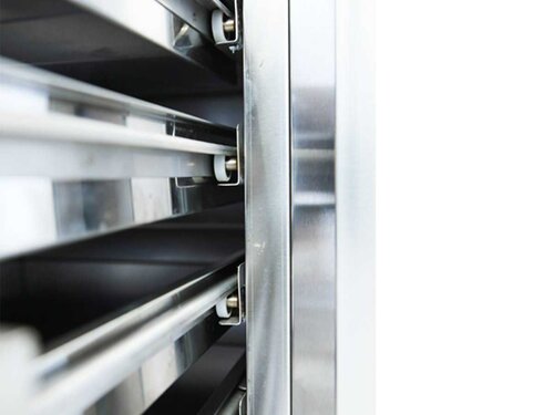 vaiotec EASYLINE Pizzatisch 800 mit 1 T�r & 7 Schubladen, schwarze Granitarbeitsfl�che, inkl. K�hlaufsatz f�r 7x GN1/4, 175 Liter, BTH 1510 x 800 x 1435 mm