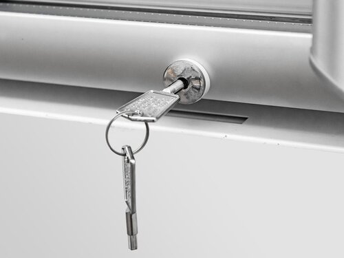 vaiotec TOPLINE 1800 Getr�nkek�hlschrank, Wei�, 3 Fl�gelt�ren, 1610 Liter, Umluftk�hlung, Leuchtaufsatz, BTH 1910 x 742 x 2180 mm