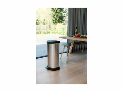 Curver DECOBIN Abfalleimer 40L mit Fu�pedal silber metallic, Metalleffekt-Lackierung, Komfortables Pedal , Beutelhalterung, BTH 298 x 349 x 697 mm