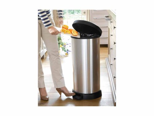 Curver DECOBIN Abfalleimer 40L mit Fu�pedal silber metallic, Metalleffekt-Lackierung, Komfortables Pedal , Beutelhalterung, BTH 298 x 349 x 697 mm
