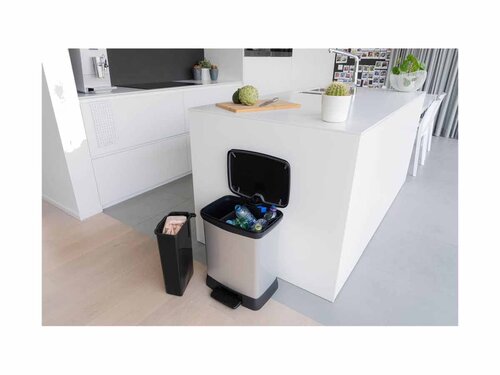 Curver DECOBIN DUO Abfalleimer 30L (10L+18L) mit Fupedal silber metallic, Metalleffekt-Lackierung, Komfortables Pedal, 2 Inneneimer, BTH 390 x 290 x 505 mm